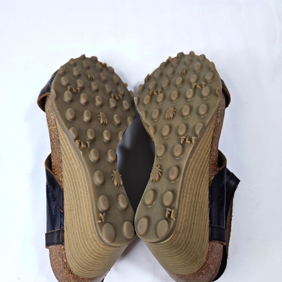 Fly London Adye Wedge Sandals Size 38 - Picture 8 of 9